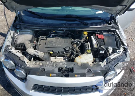 2015 Chevrolet Sonic Lt Auto z USA, uszkodzony, nr VIN 1G1JC6SB4F4172376